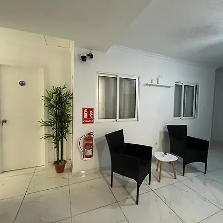 Homestay Cerda 112 *
